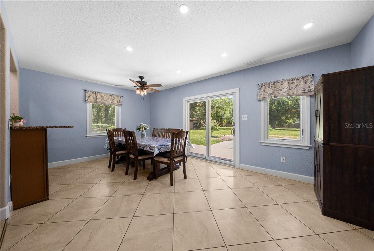 GRANDE OAK MANOR - Residential