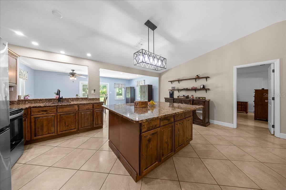 GRANDE OAK MANOR - Residential