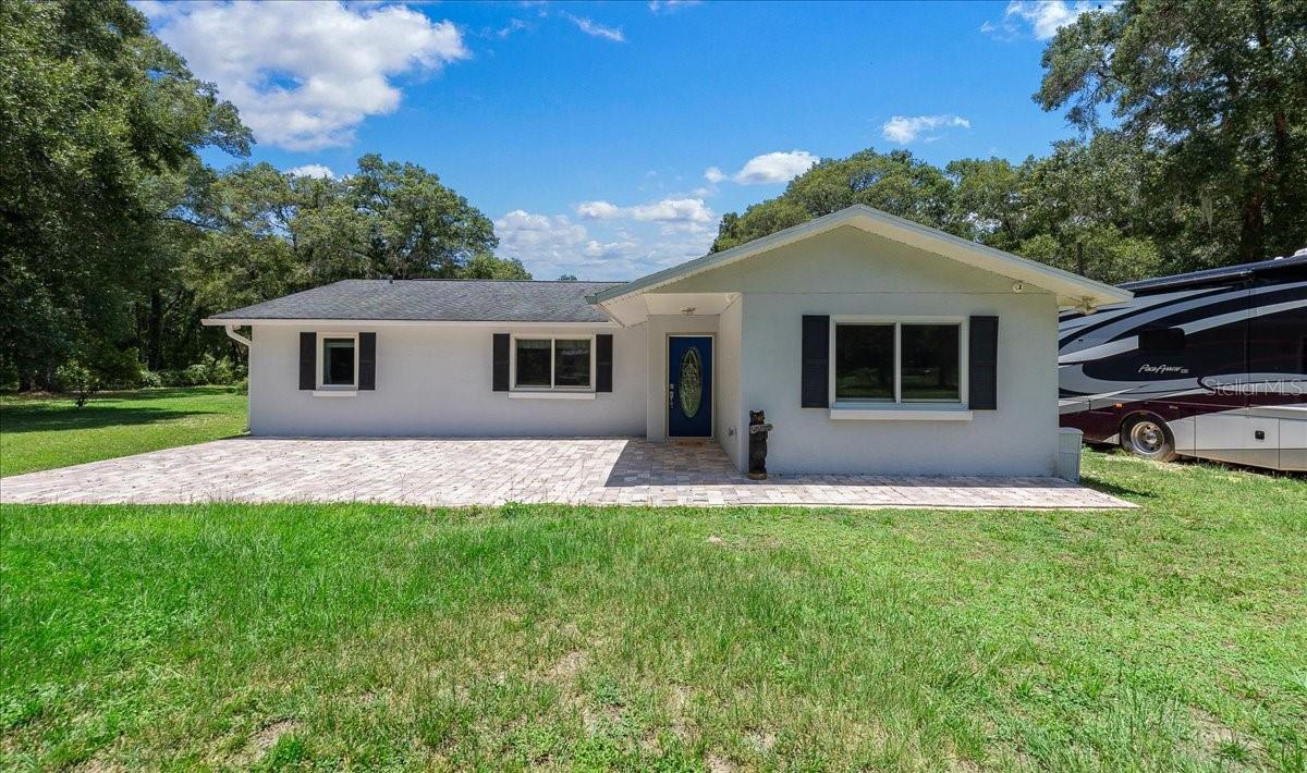 GRANDE OAK MANOR - Residential