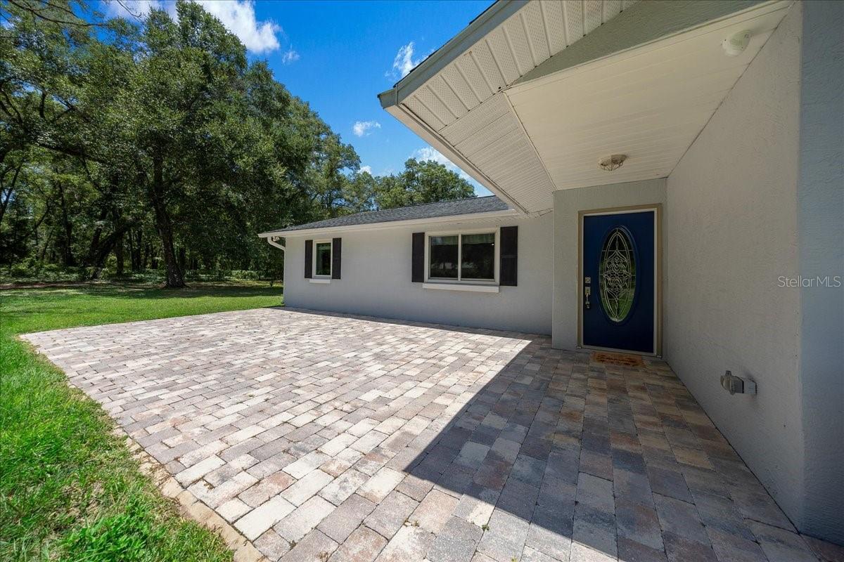 GRANDE OAK MANOR - Residential