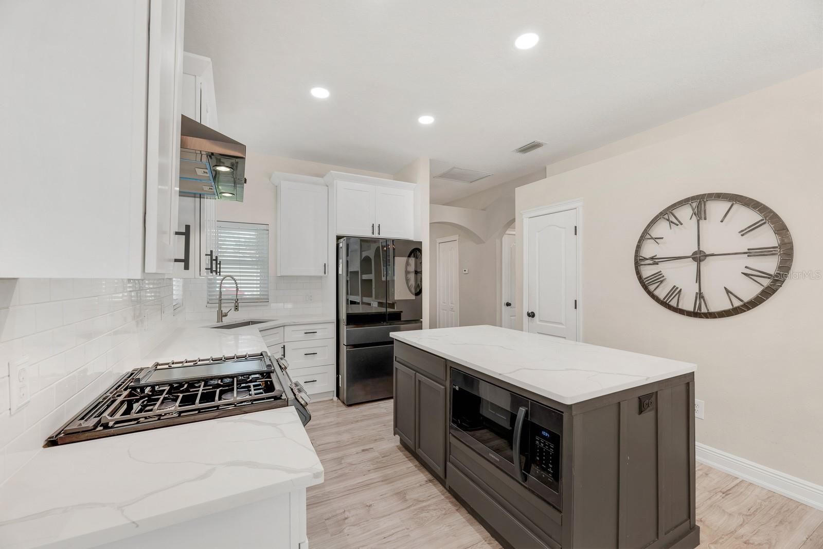 FISHHAWK RANCH PH 2 PRCL - Residential