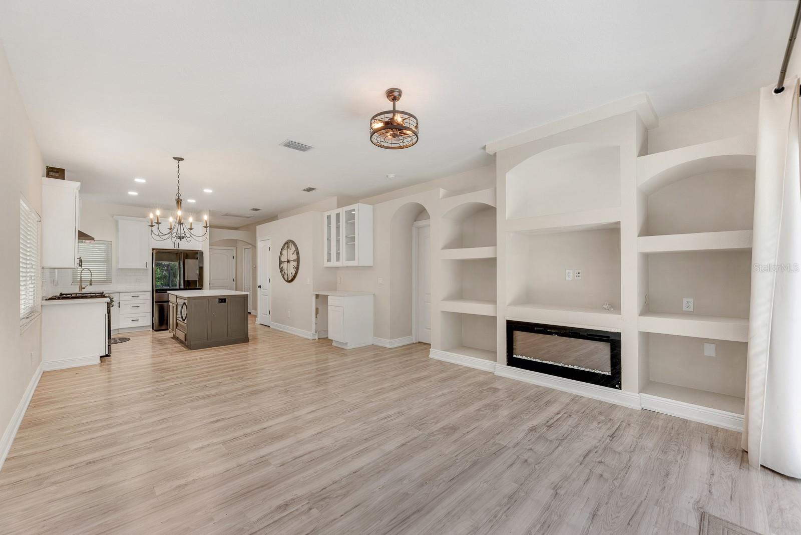 FISHHAWK RANCH PH 2 PRCL - Residential
