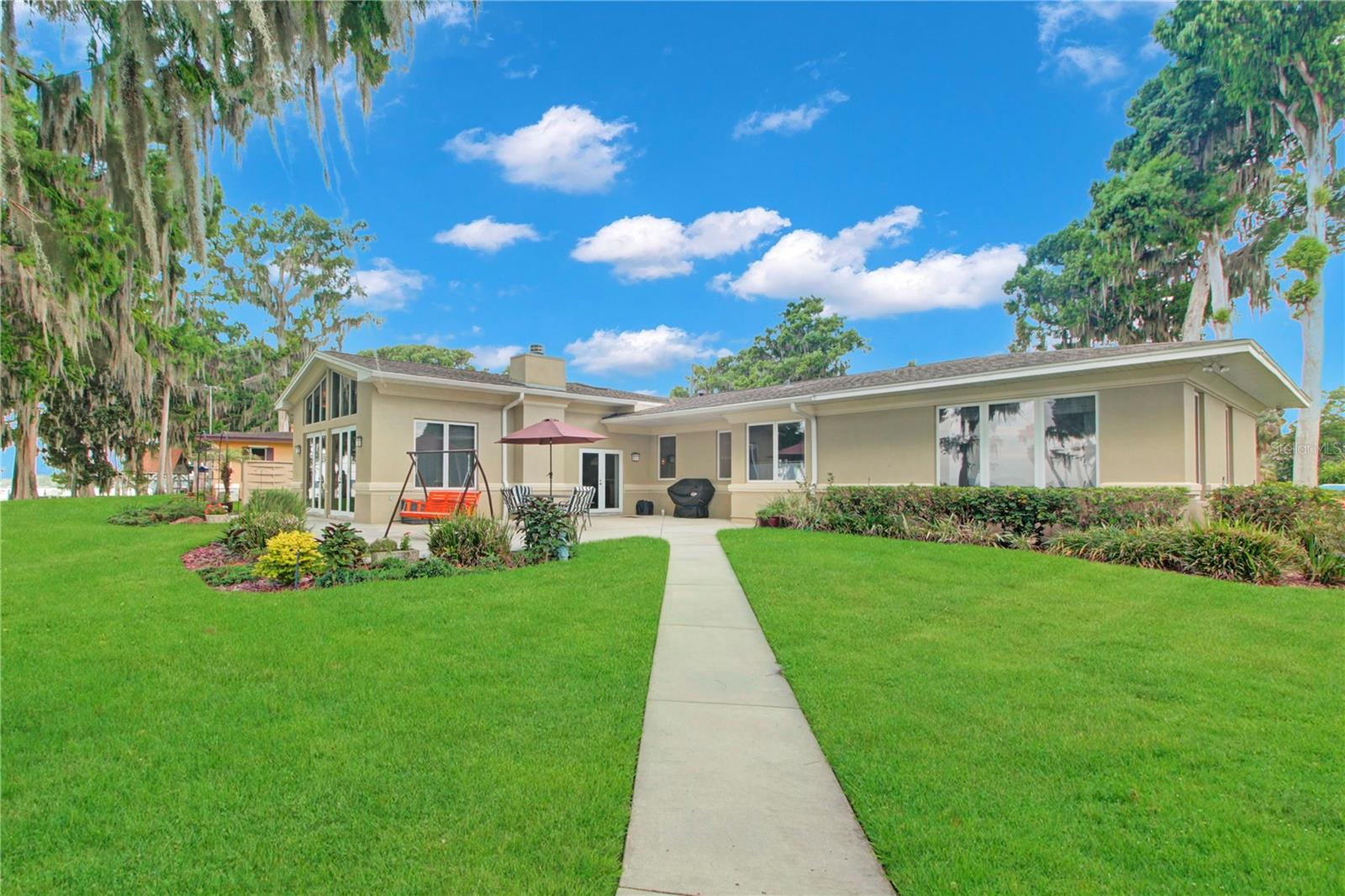 LEESBURG, LOVES POINT - Residential