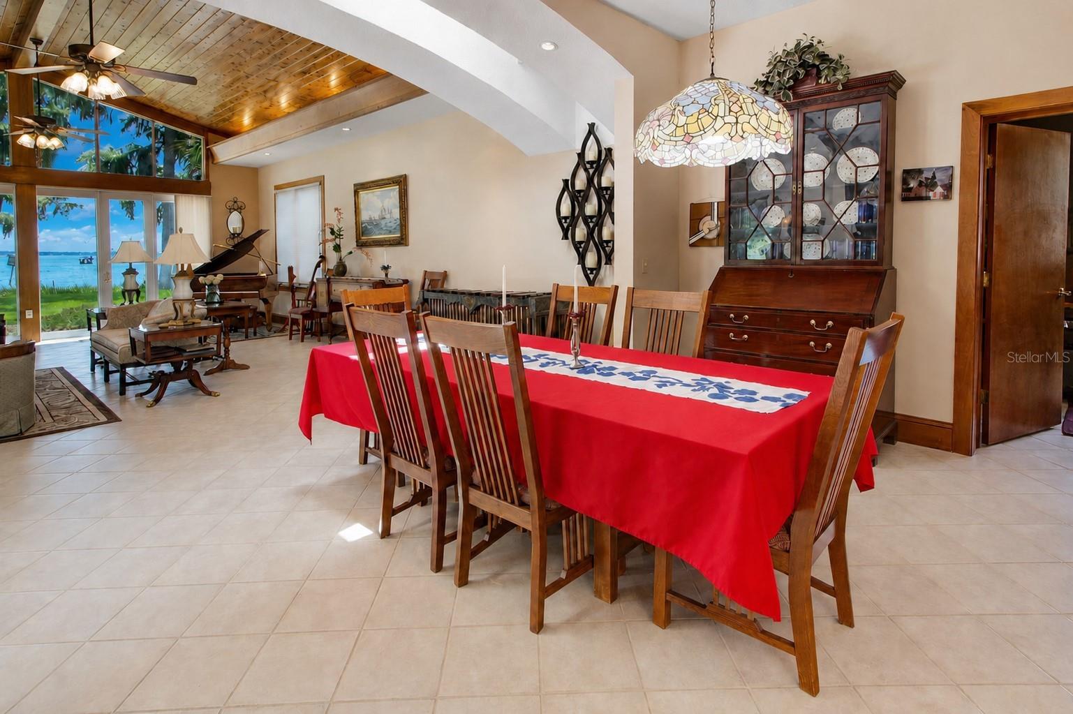 LEESBURG, LOVES POINT - Residential