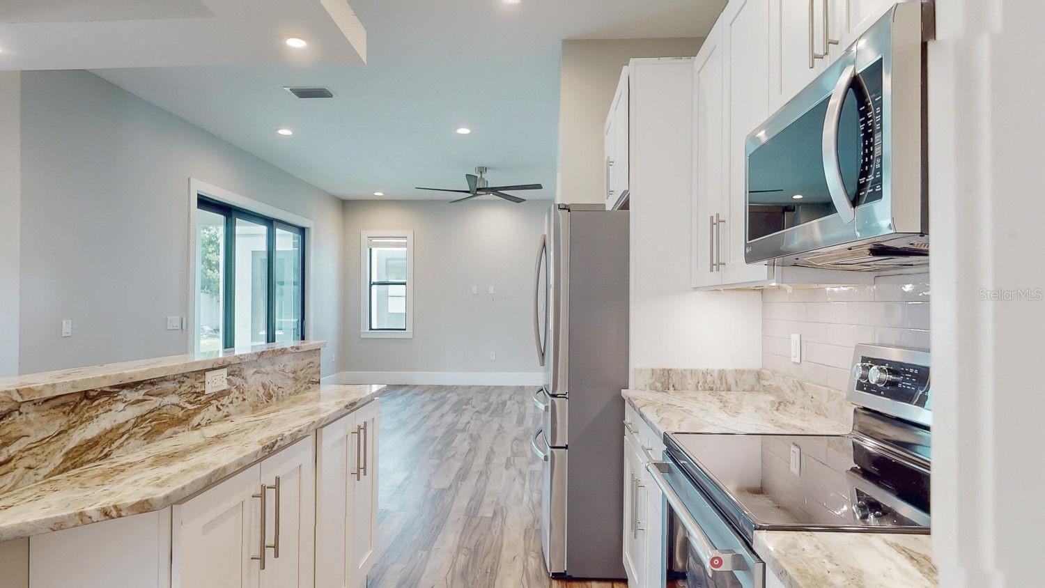 MAC FARLANE PARK - Residential Lease