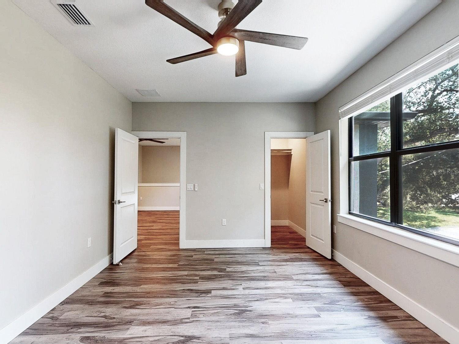 MAC FARLANE PARK - Residential Lease