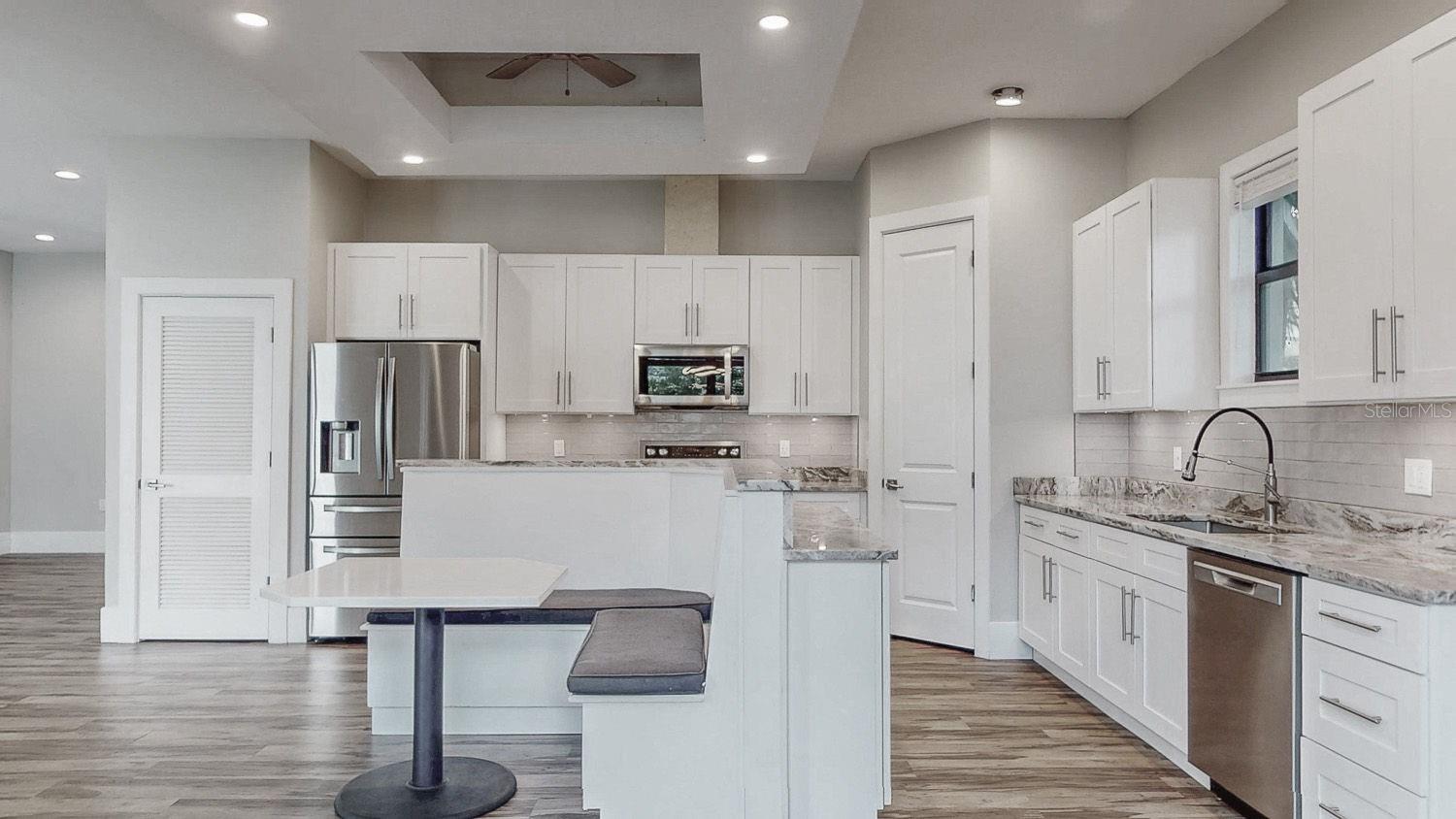 MAC FARLANE PARK - Residential Lease