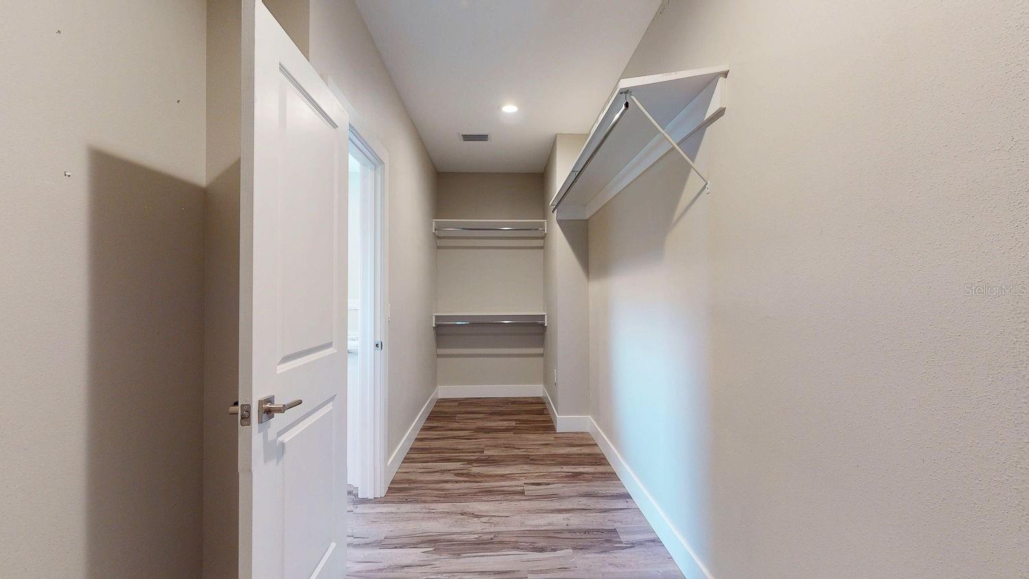 MAC FARLANE PARK - Residential Lease
