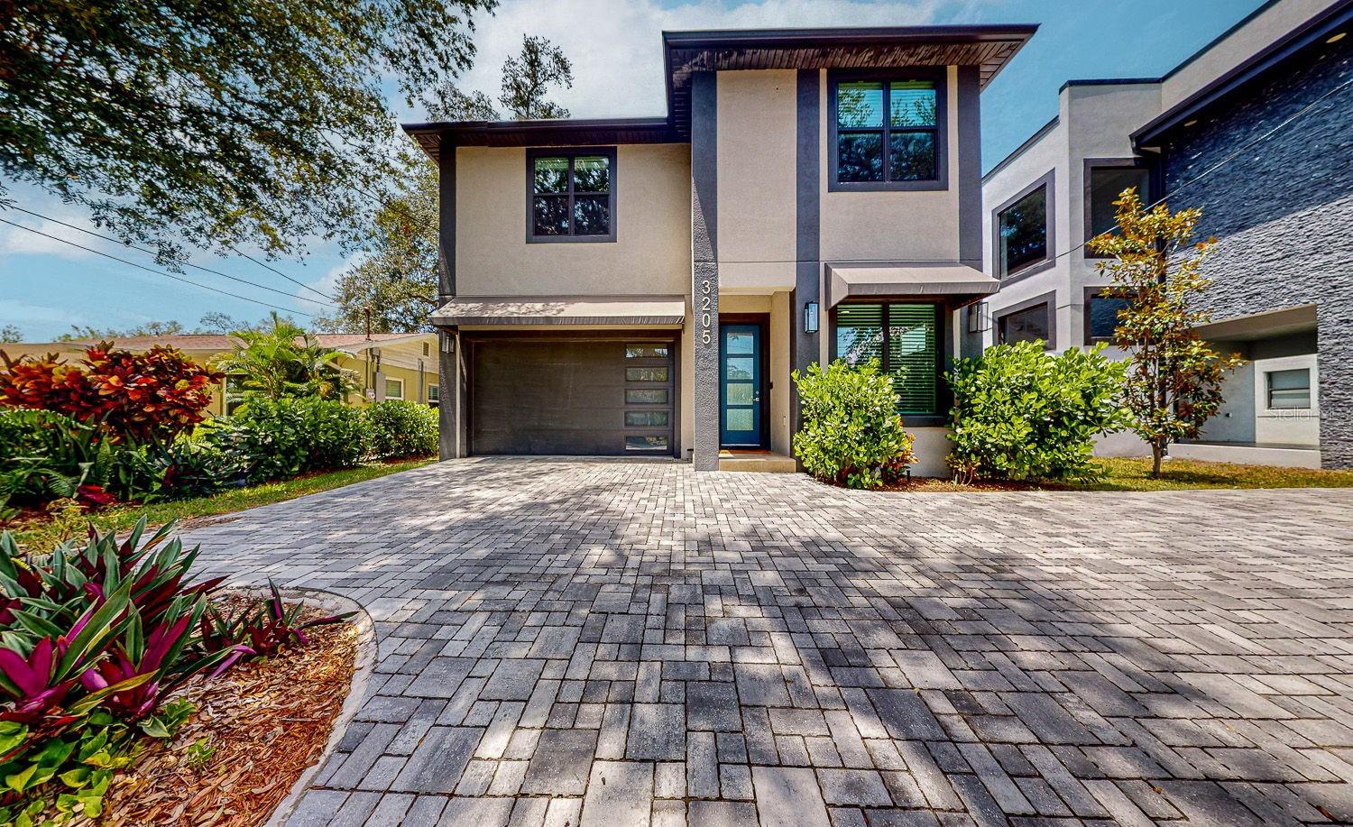 MAC FARLANE PARK - Residential Lease