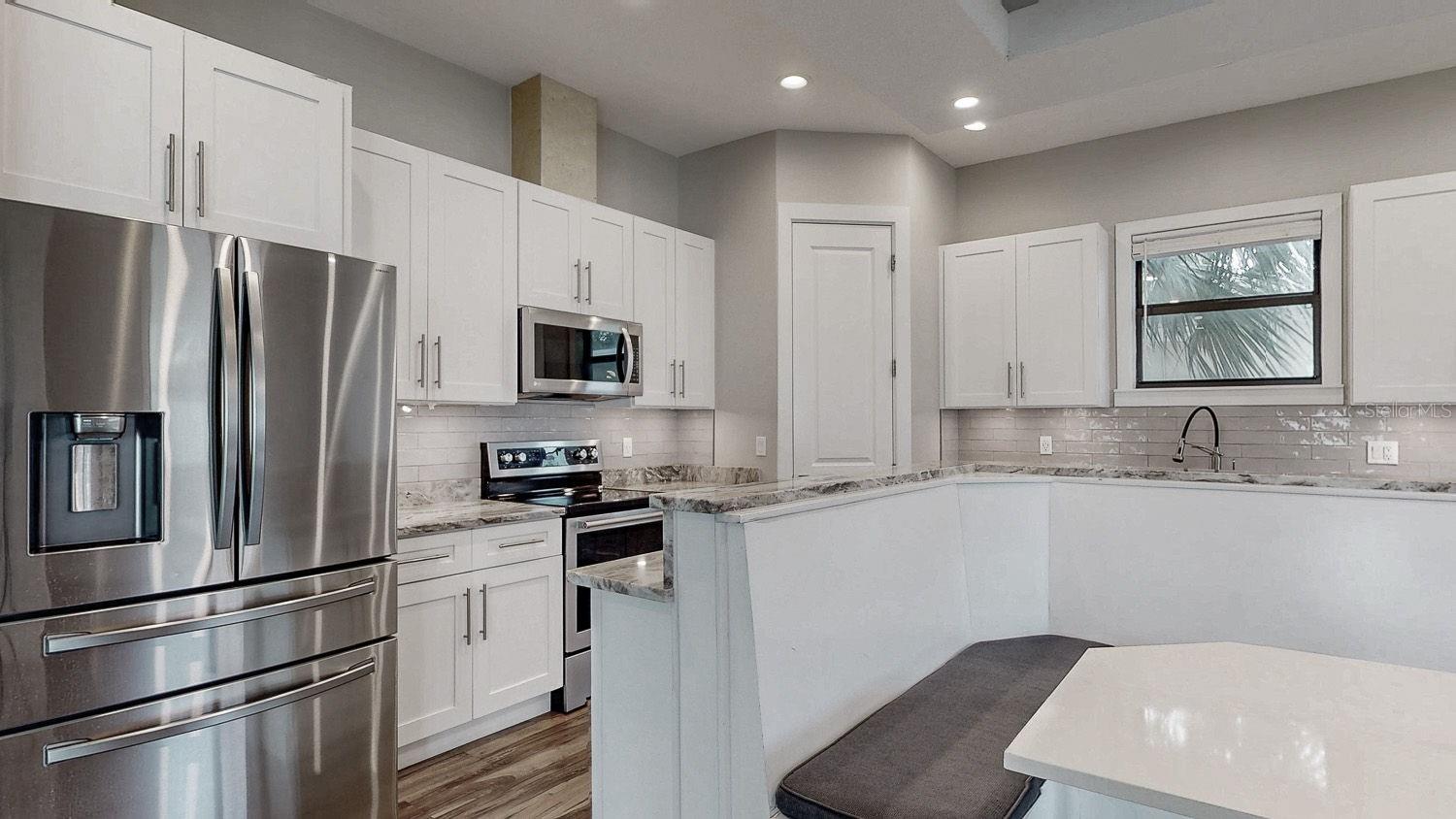 MAC FARLANE PARK - Residential Lease