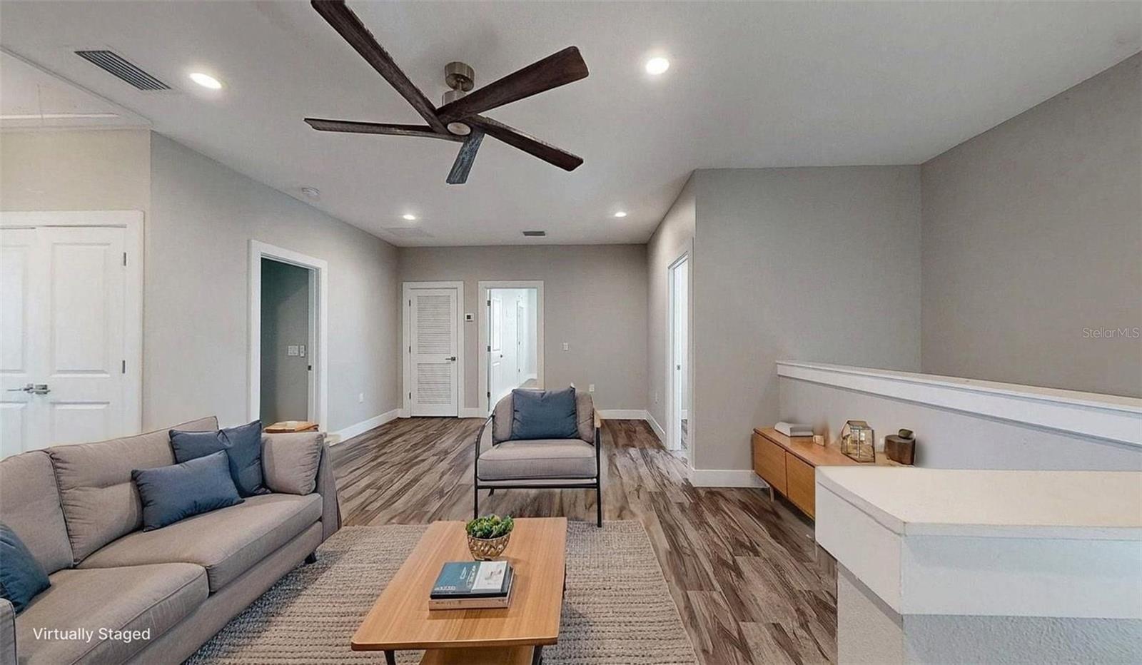 MAC FARLANE PARK - Residential Lease