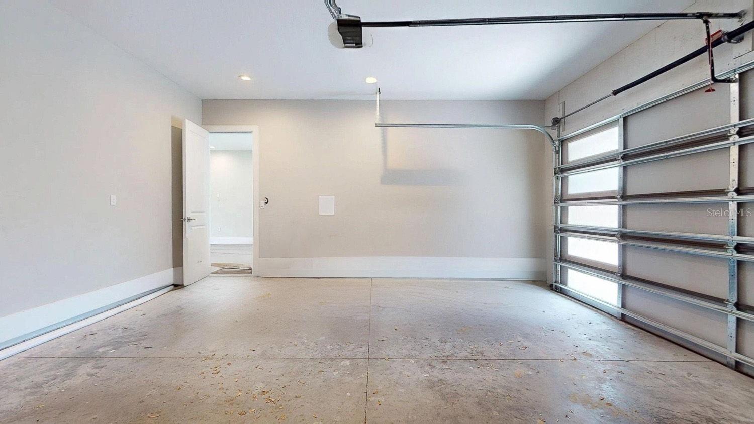 MAC FARLANE PARK - Residential Lease