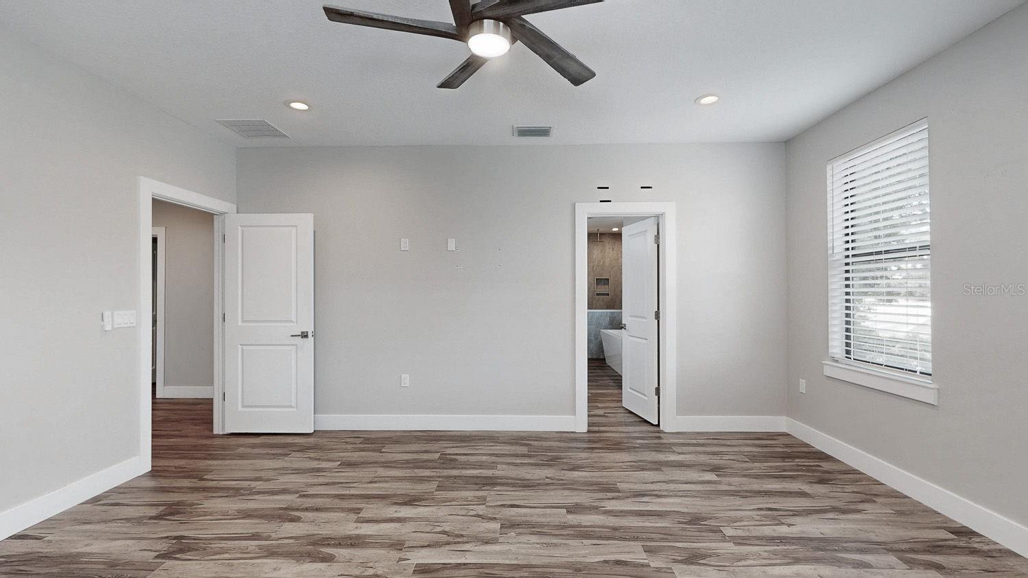 MAC FARLANE PARK - Residential Lease