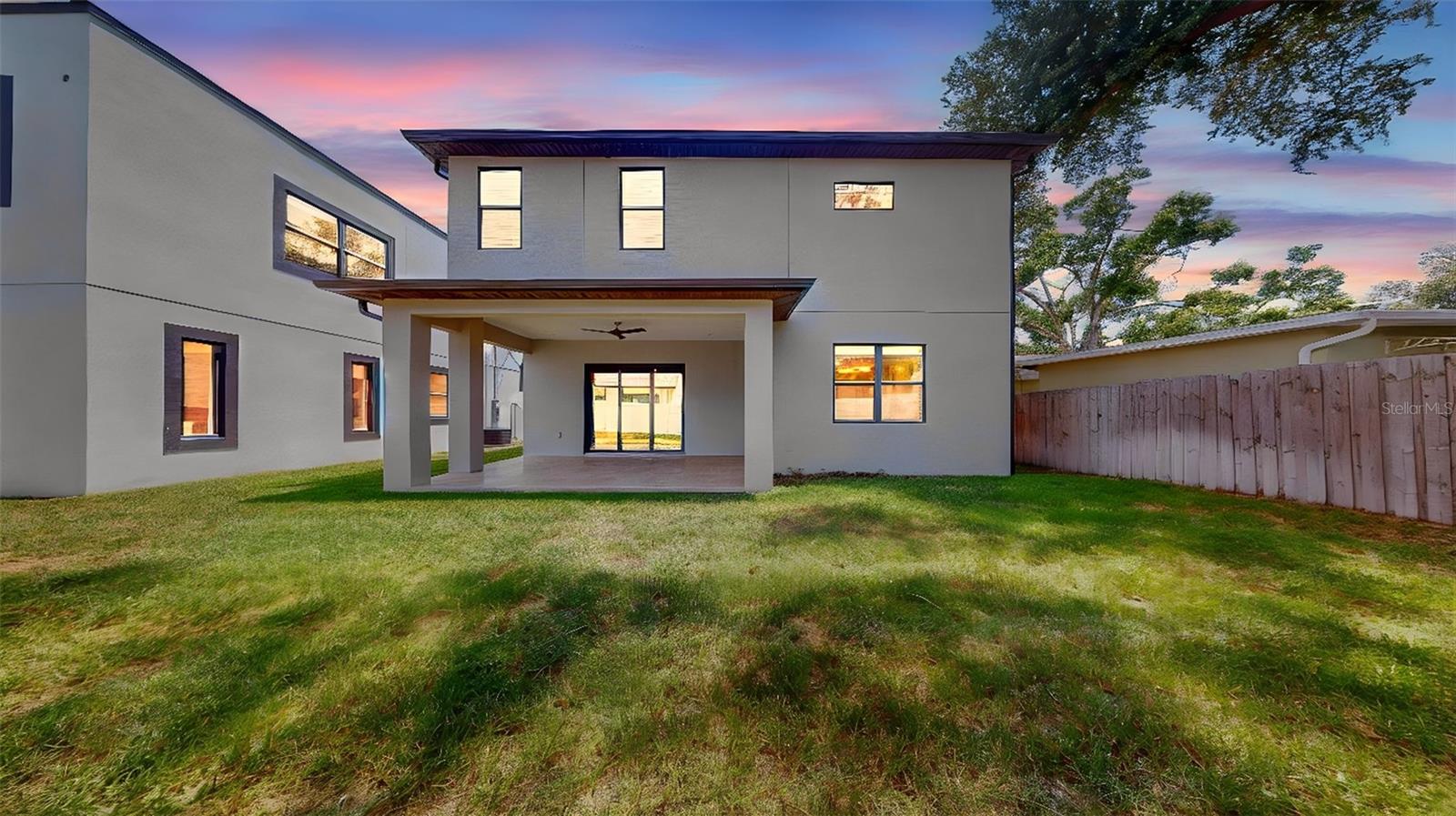 MAC FARLANE PARK - Residential Lease