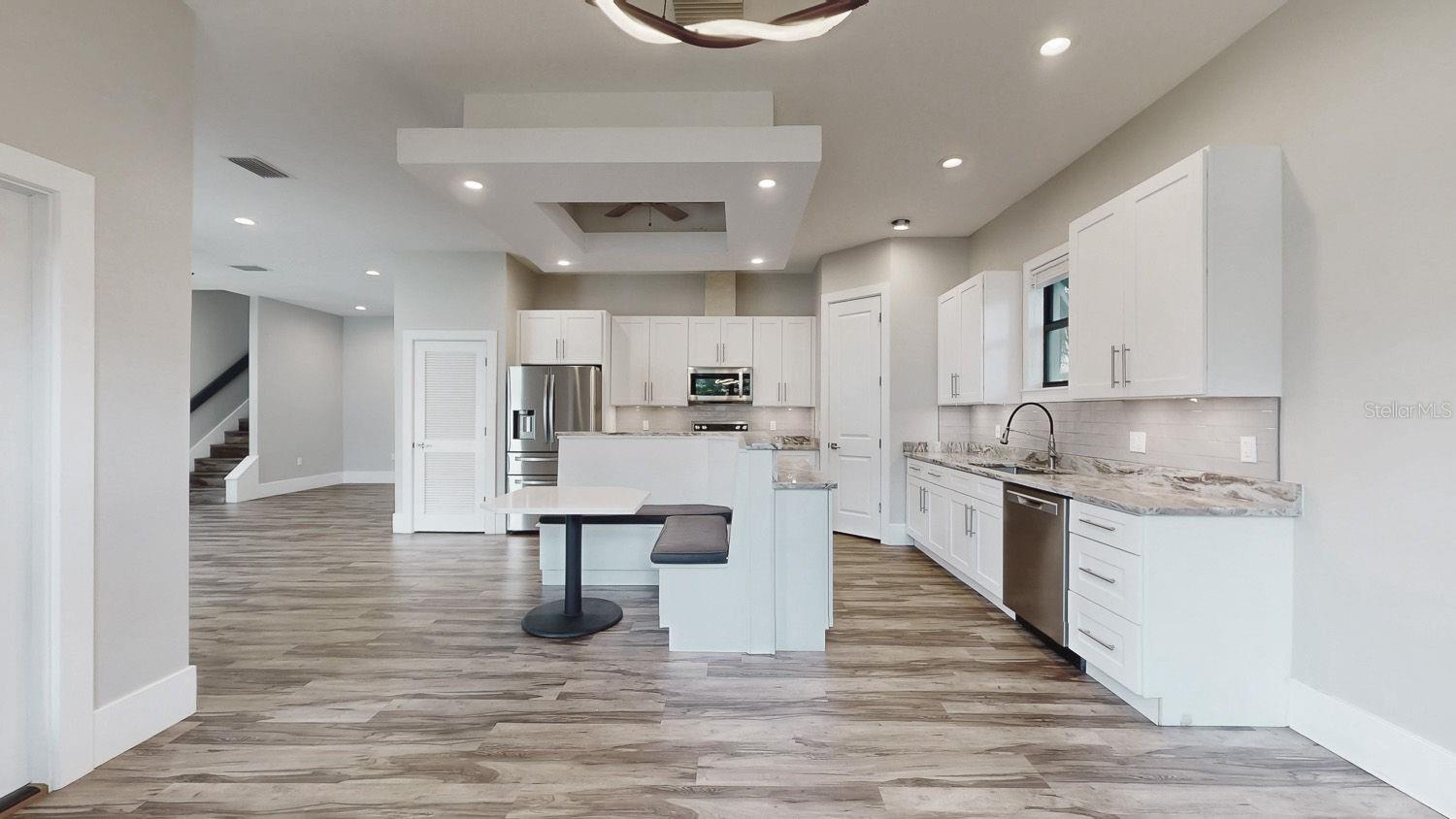 MAC FARLANE PARK - Residential Lease