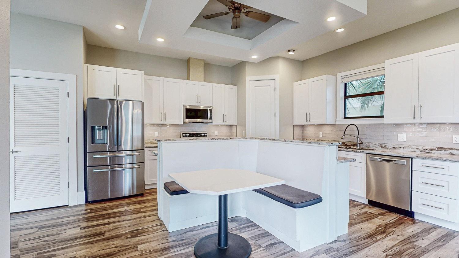MAC FARLANE PARK - Residential Lease
