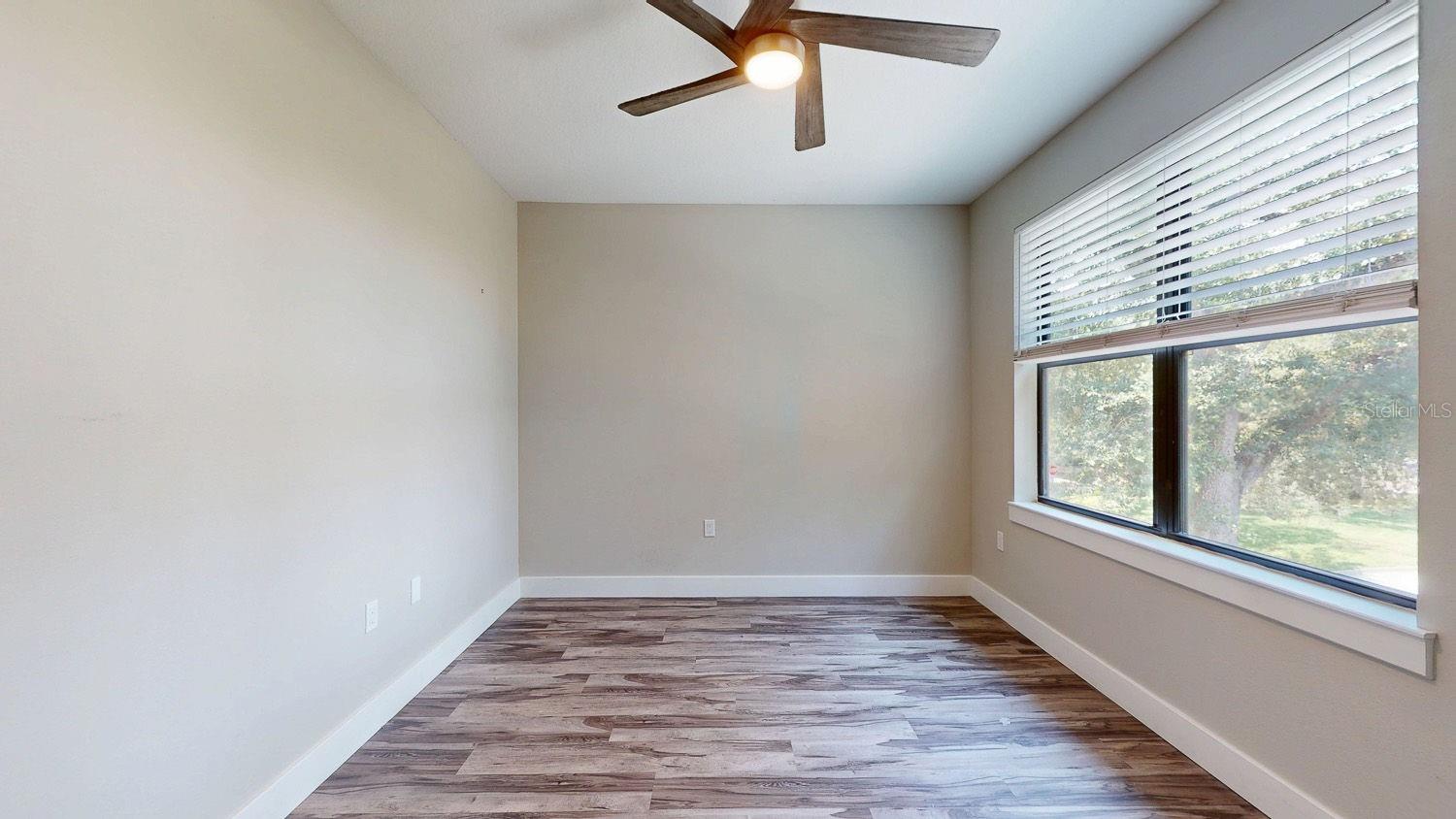 MAC FARLANE PARK - Residential Lease