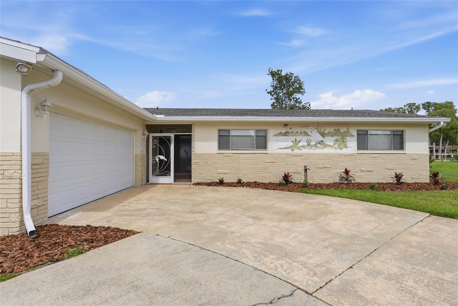 GLEN AIRE ESTATES - Residential