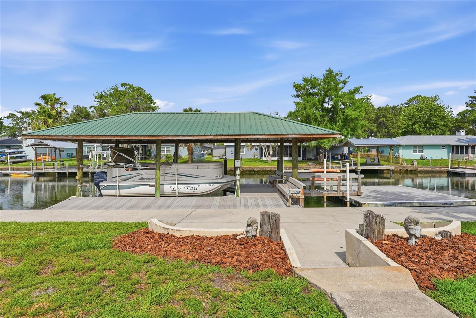 GLEN AIRE ESTATES - Residential