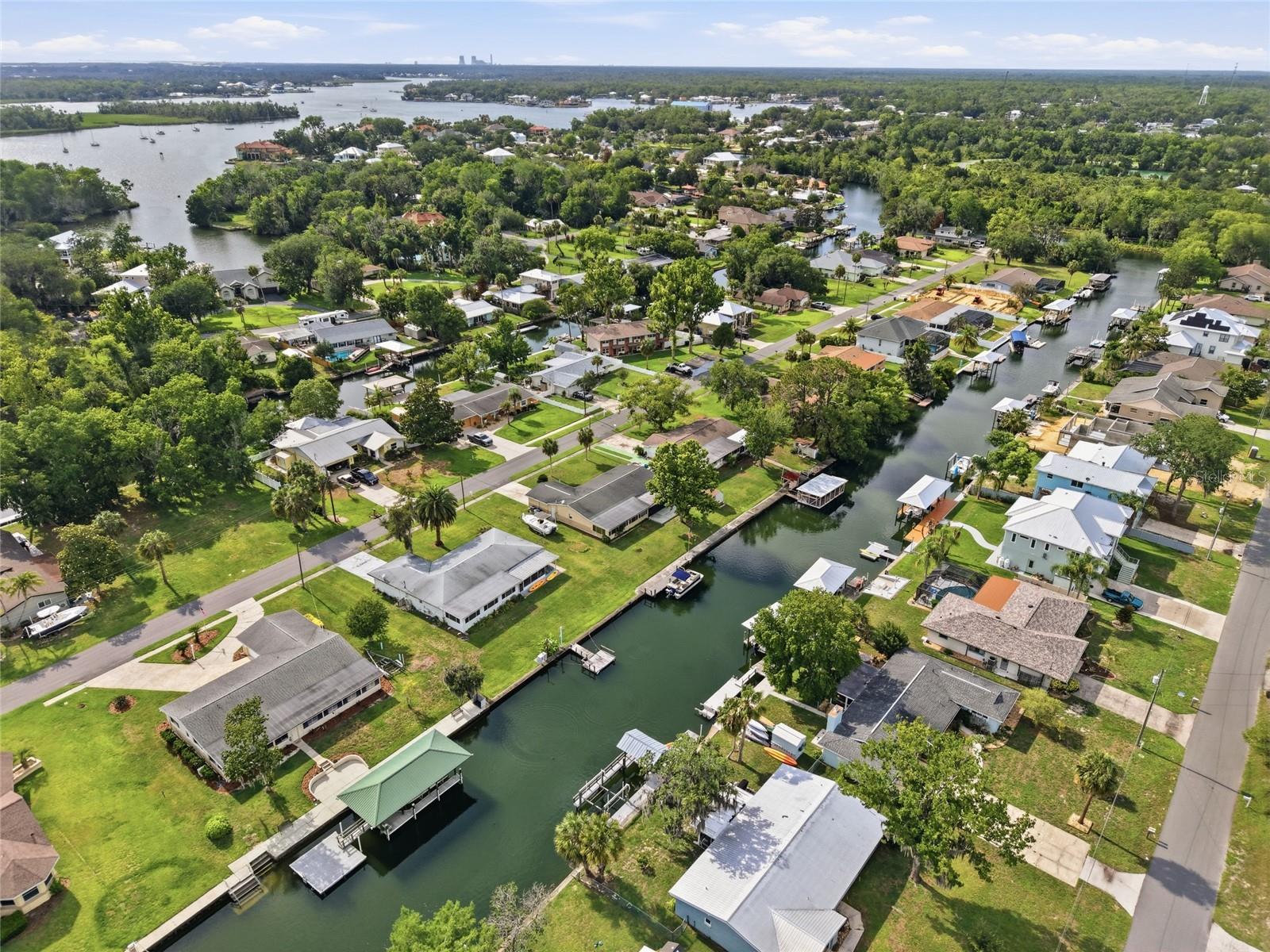 GLEN AIRE ESTATES - Residential