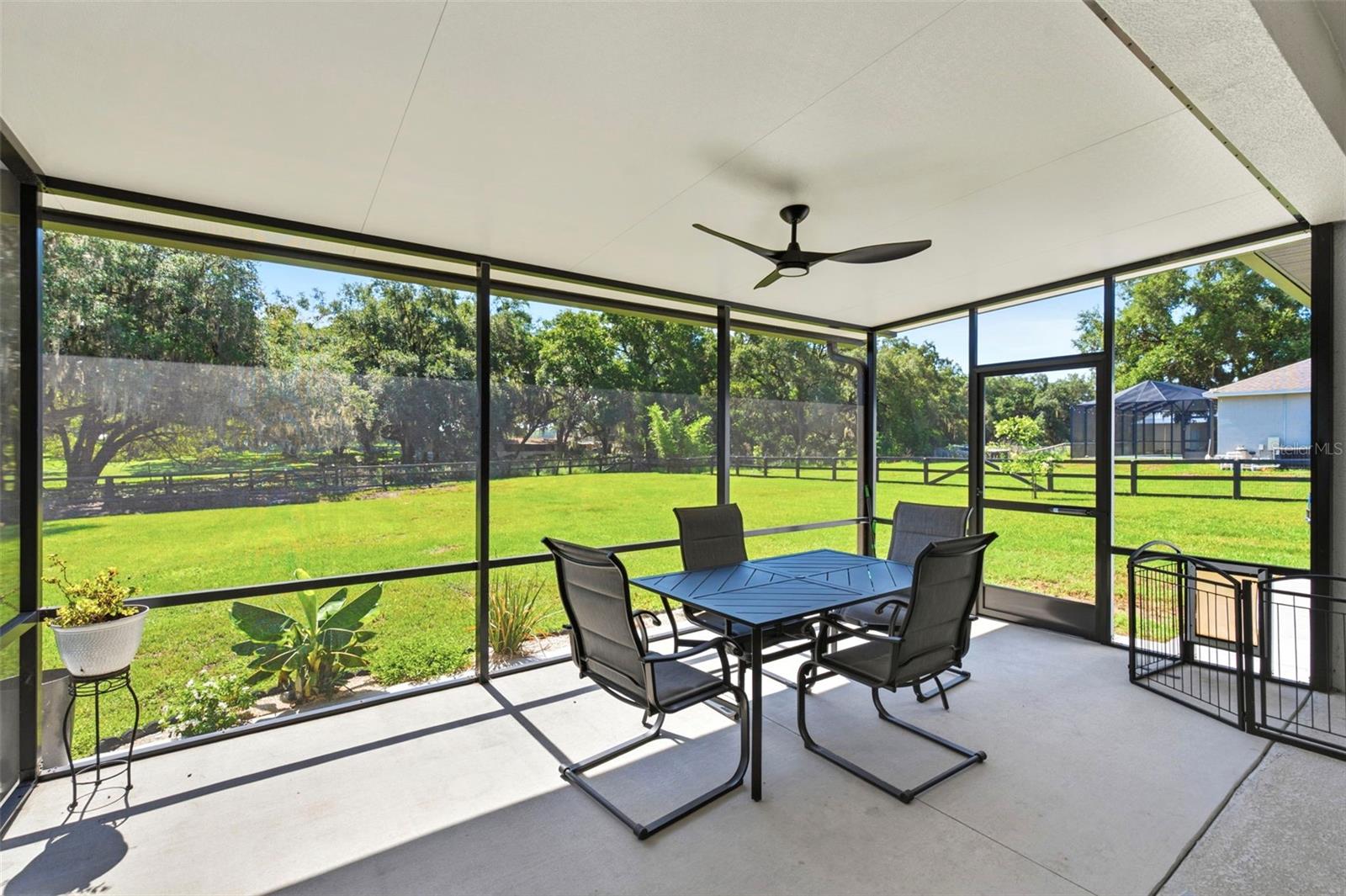 DEAN RANCH - Residential