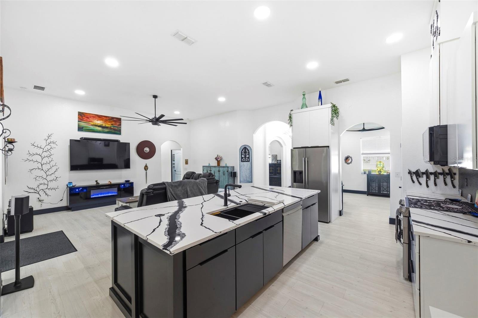 DEAN RANCH - Residential