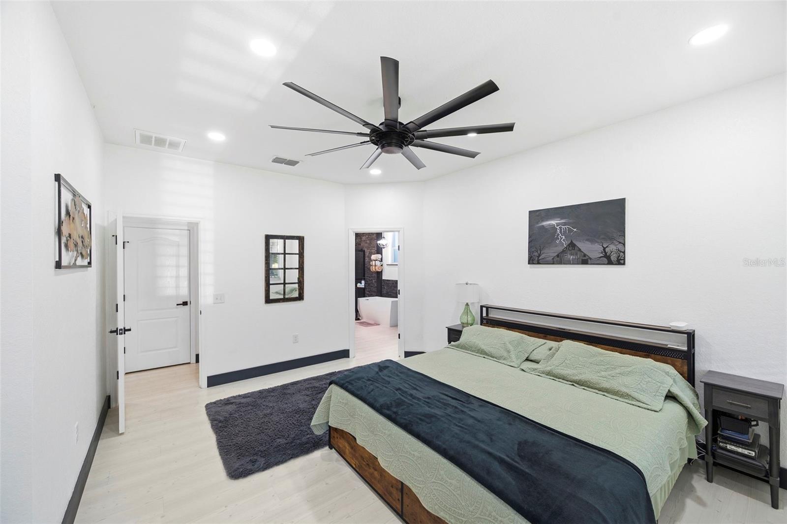 DEAN RANCH - Residential