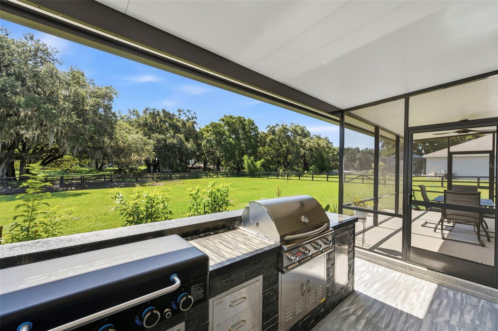 DEAN RANCH - Residential