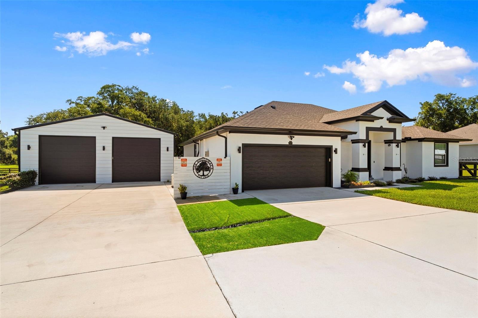 DEAN RANCH - Residential