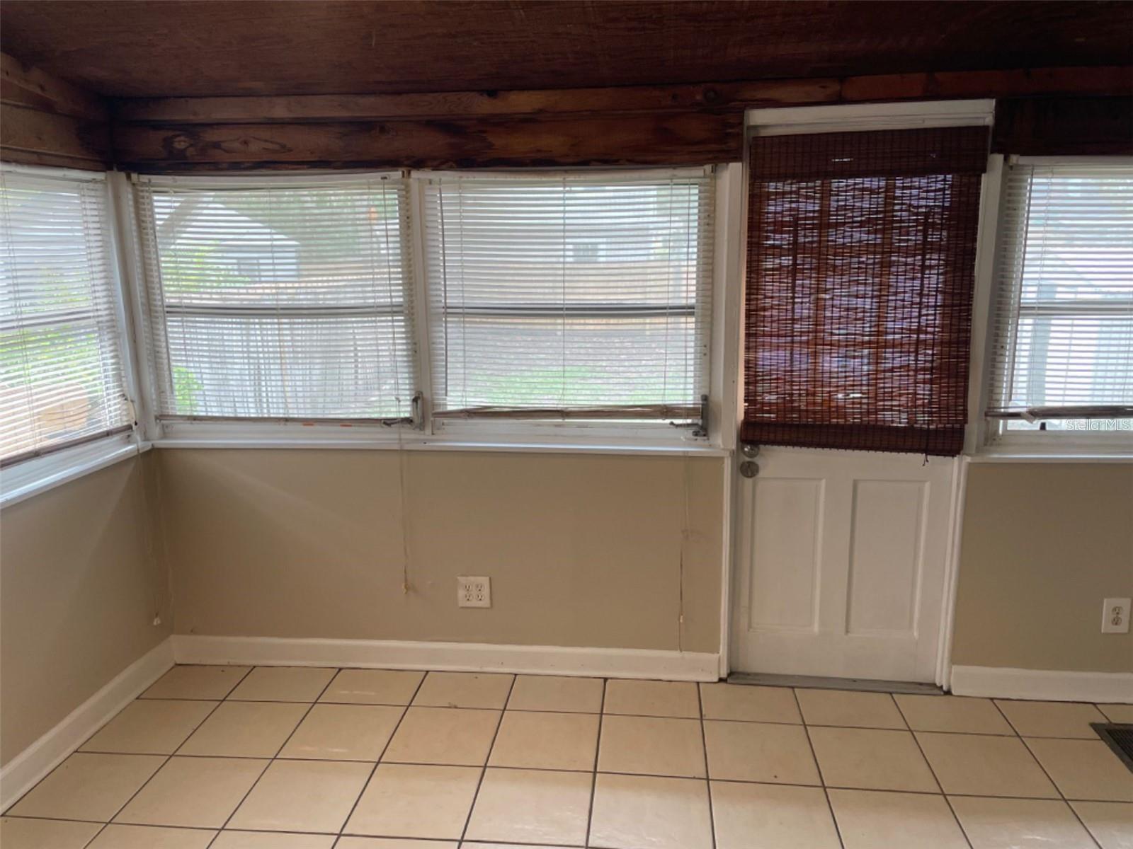 AVALON SUB 2 - Residential Lease