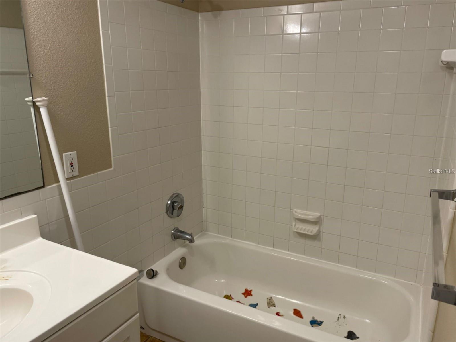 AVALON SUB 2 - Residential Lease