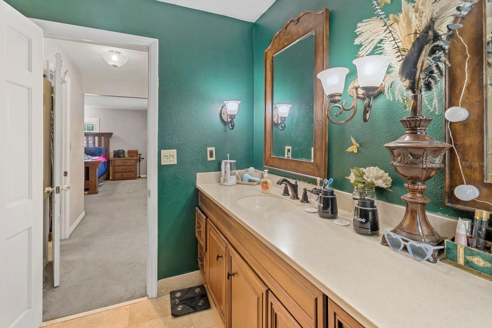 FAIRLAWN MANOR - Residential