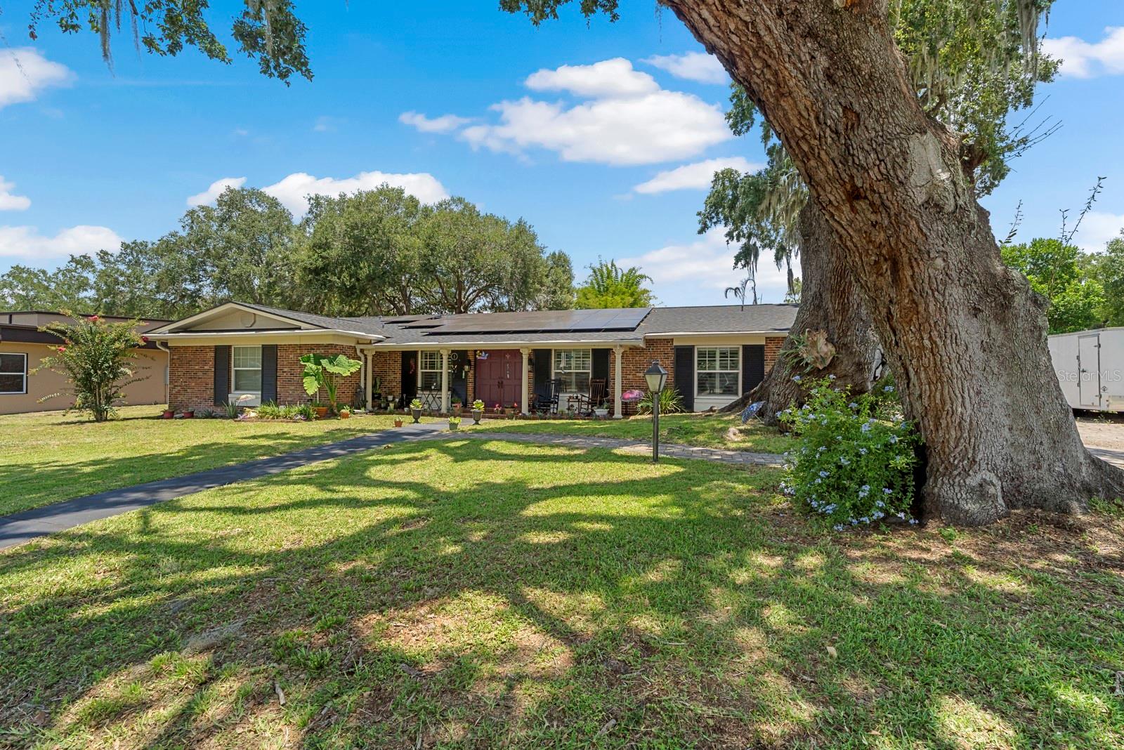 FAIRLAWN MANOR - Residential