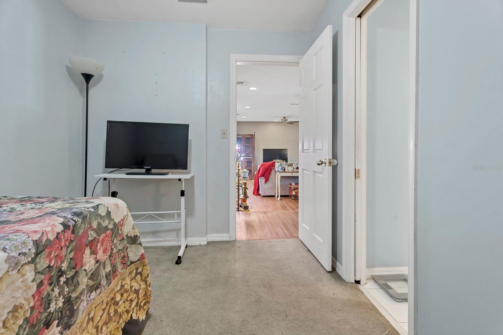 FAIRLAWN MANOR - Residential