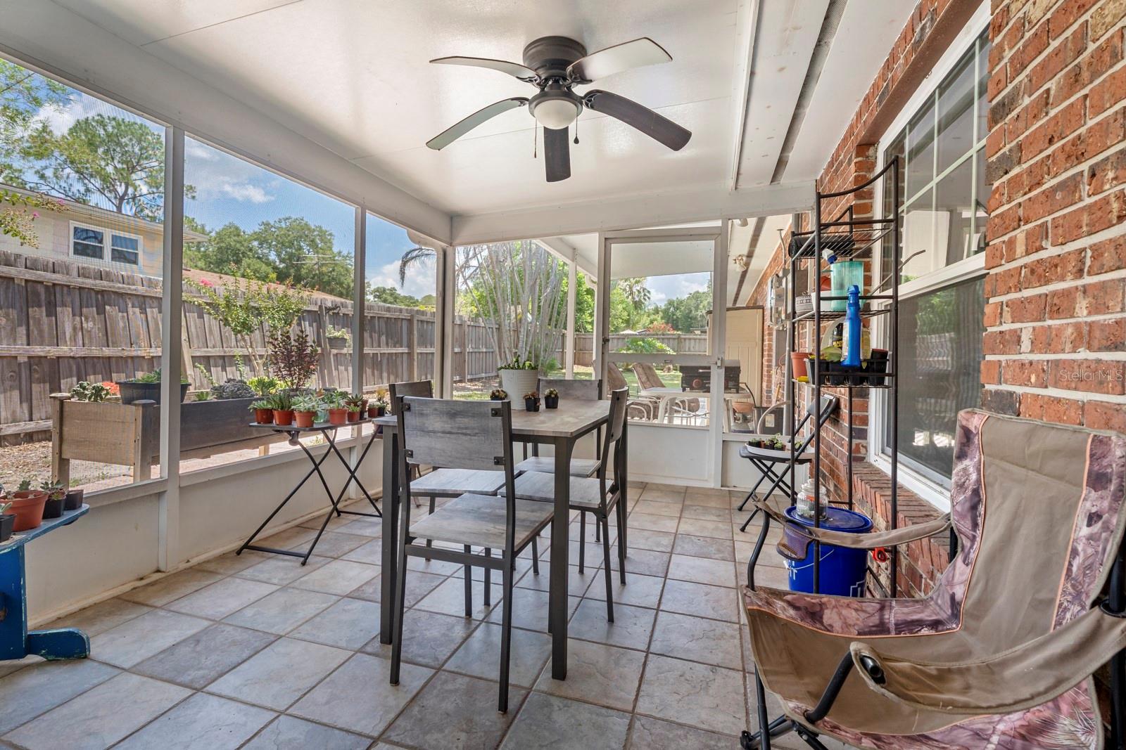 FAIRLAWN MANOR - Residential