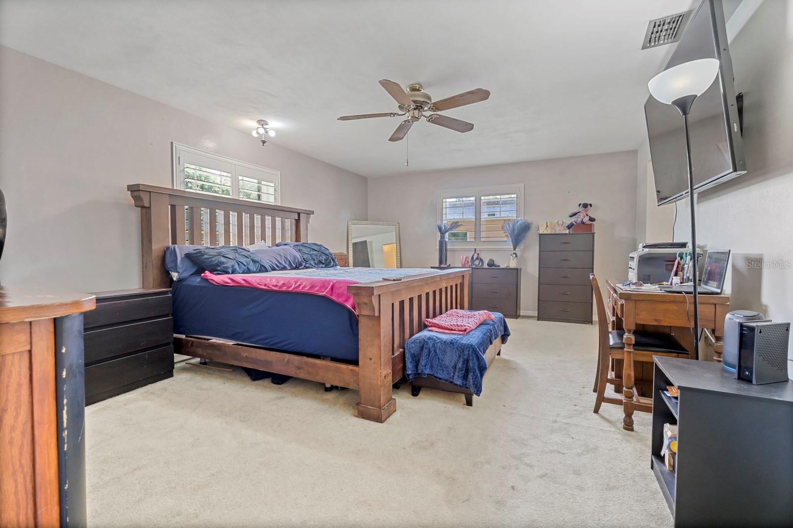 FAIRLAWN MANOR - Residential