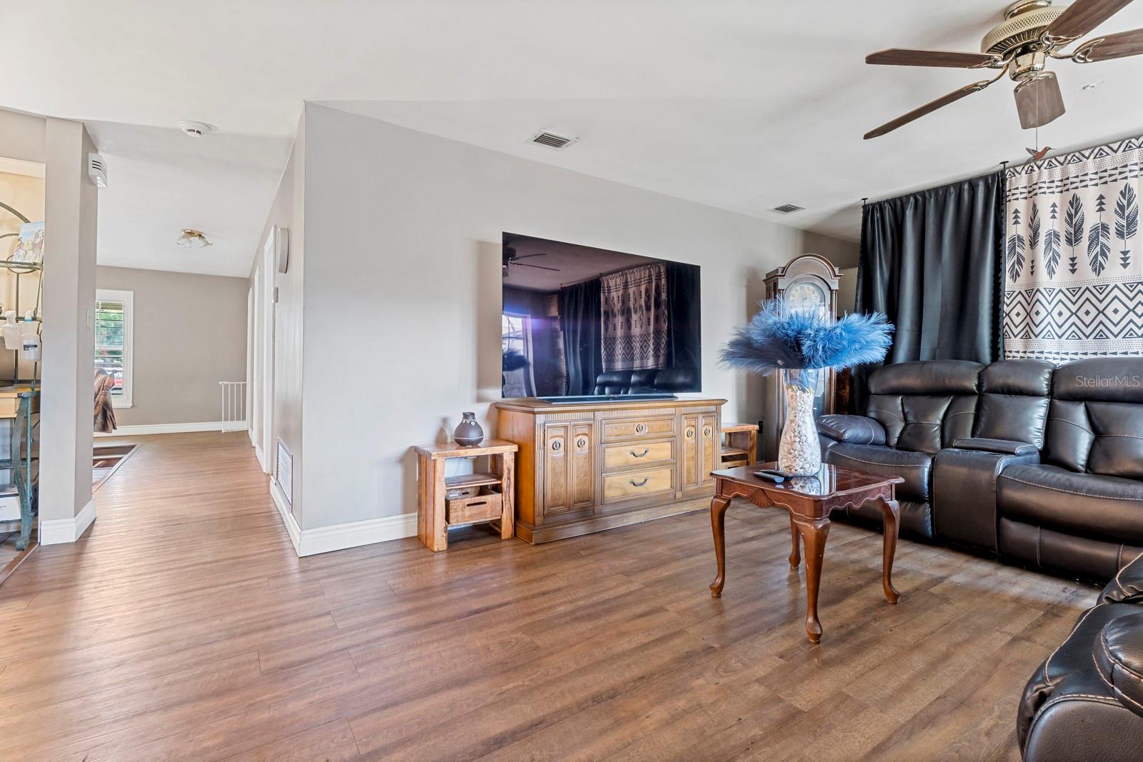 FAIRLAWN MANOR - Residential