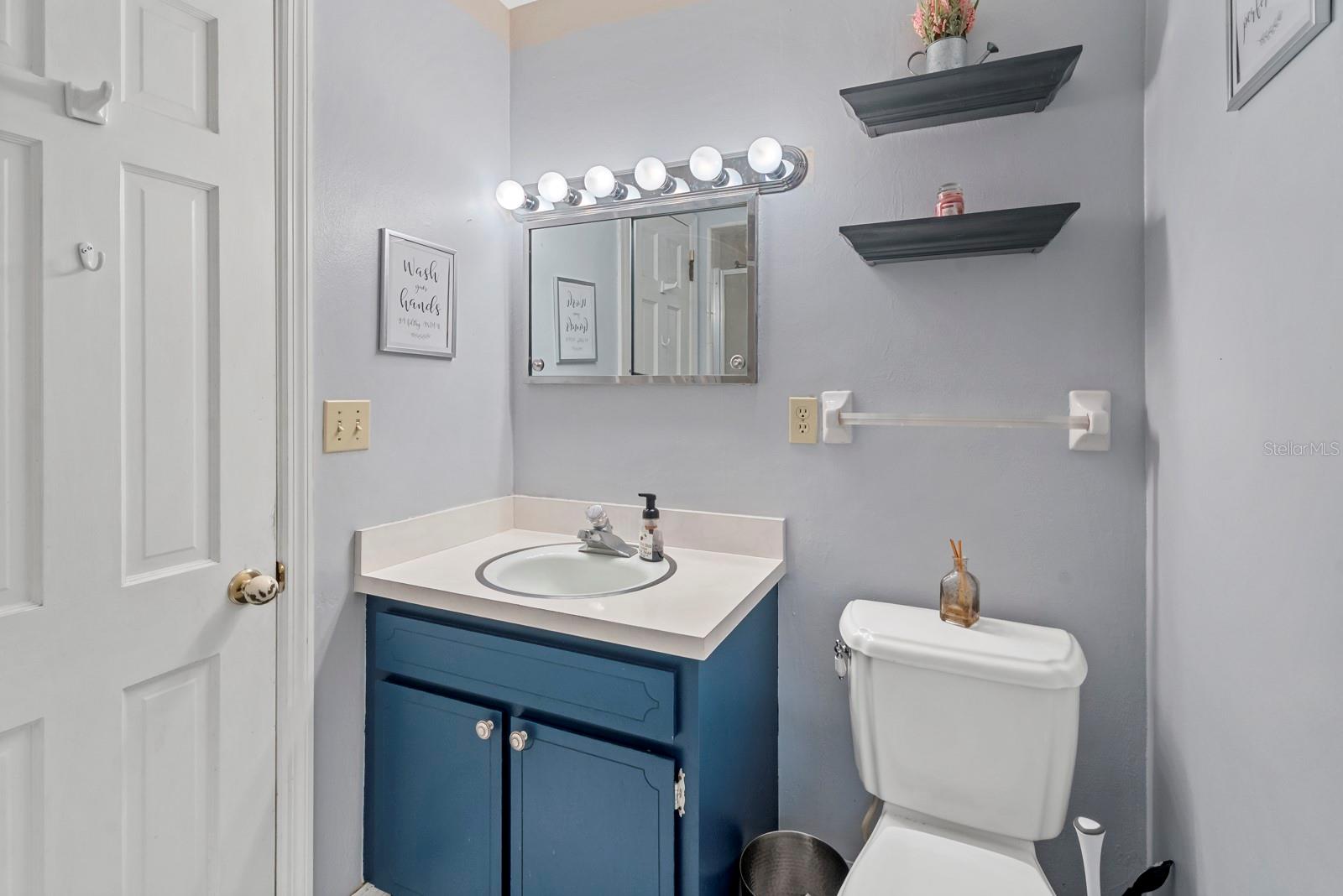 FAIRLAWN MANOR - Residential