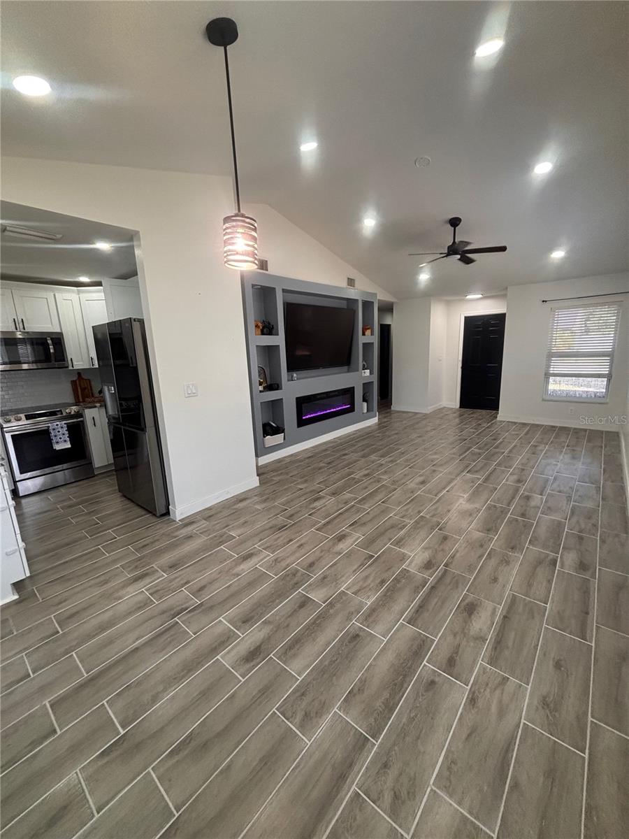 SUMMERFIELD VILLAGE II TR 5 - Residential