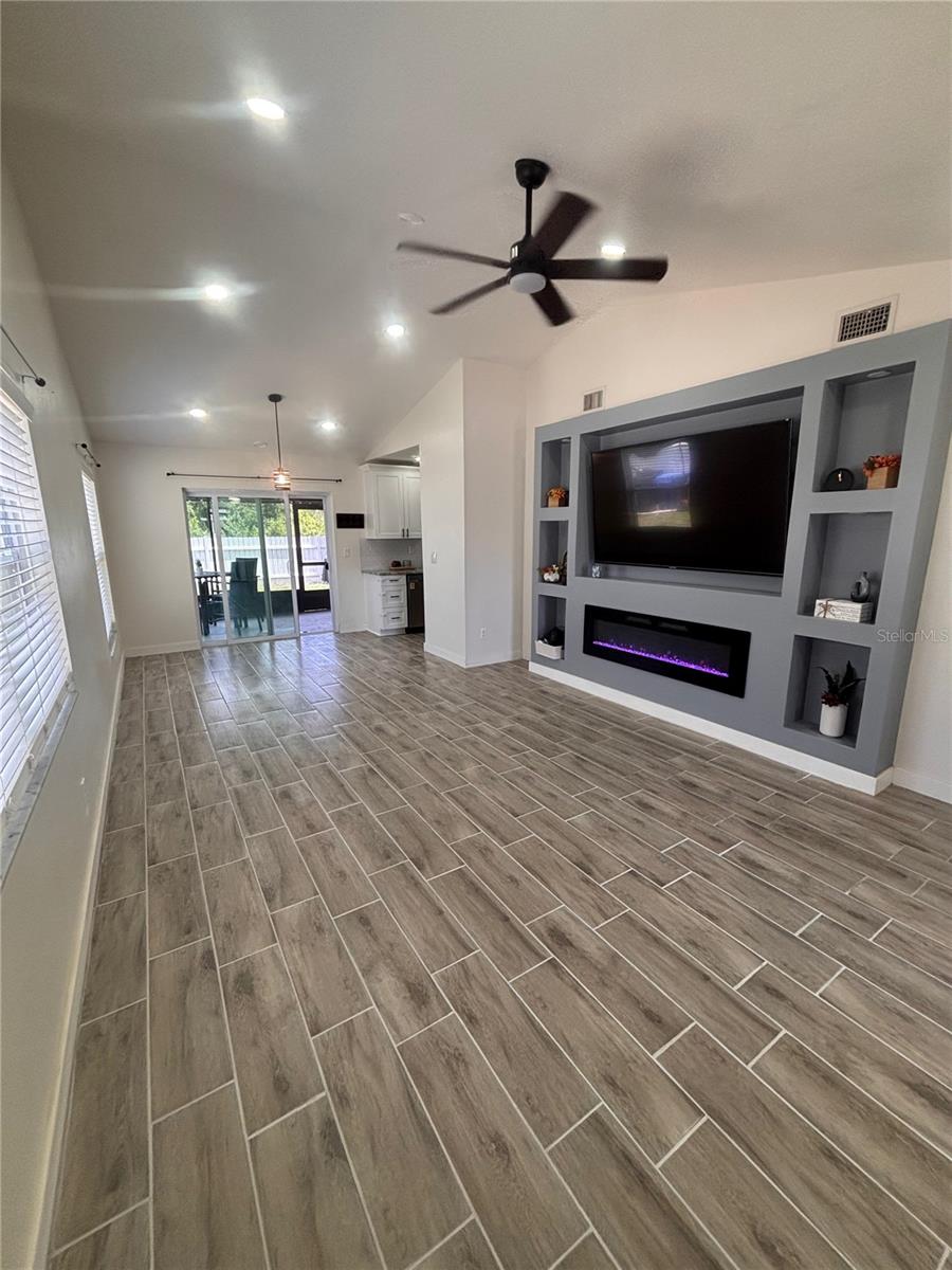 SUMMERFIELD VILLAGE II TR 5 - Residential