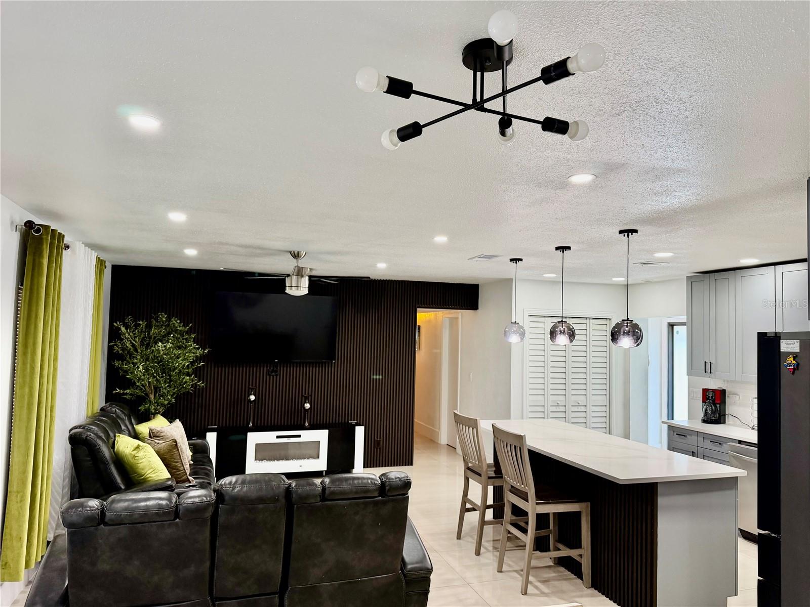 BAY CREST PARK UNIT 04 - Residential
