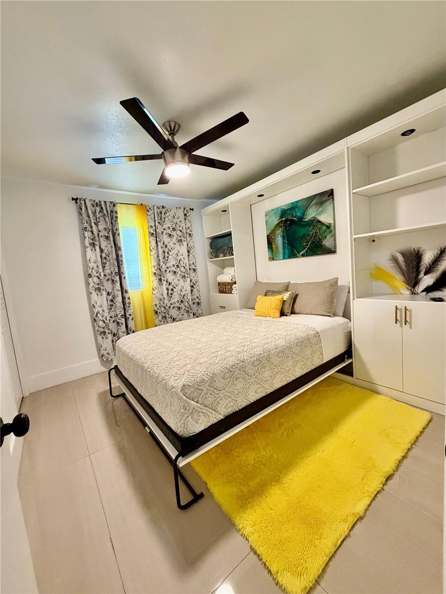 BAY CREST PARK UNIT 04 - Residential