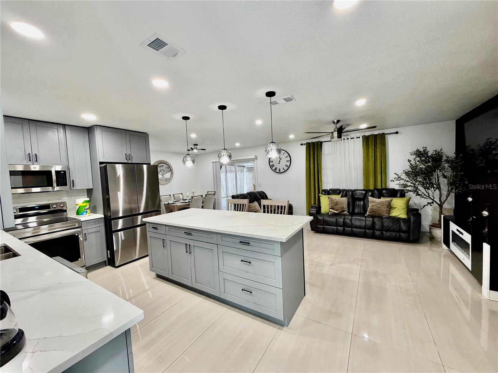 BAY CREST PARK UNIT 04 - Residential