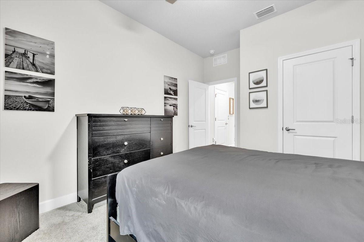 PALMS/WEST PORT - Residential