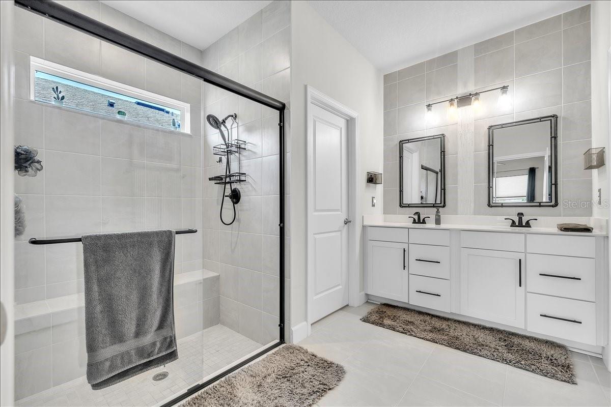 PALMS/WEST PORT - Residential