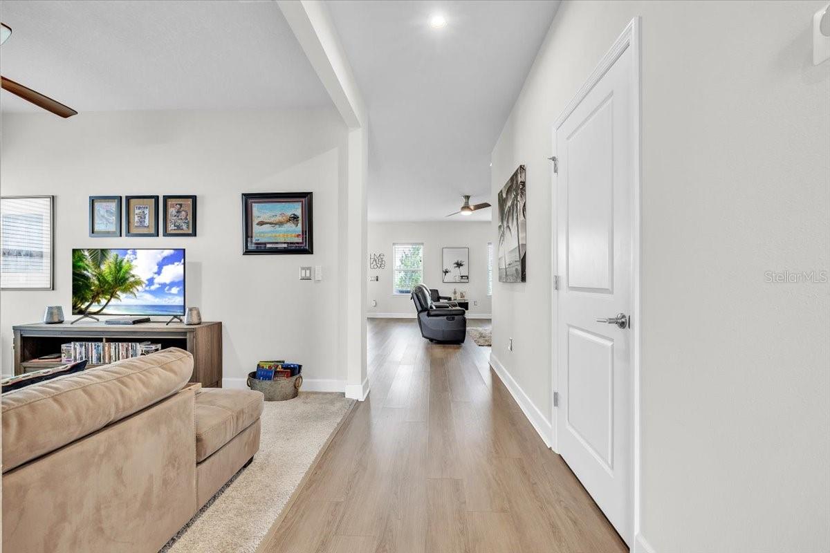 PALMS/WEST PORT - Residential
