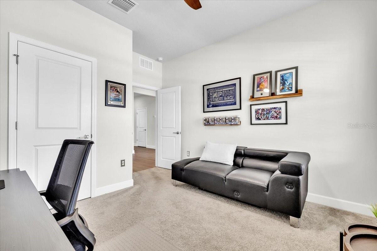 PALMS/WEST PORT - Residential