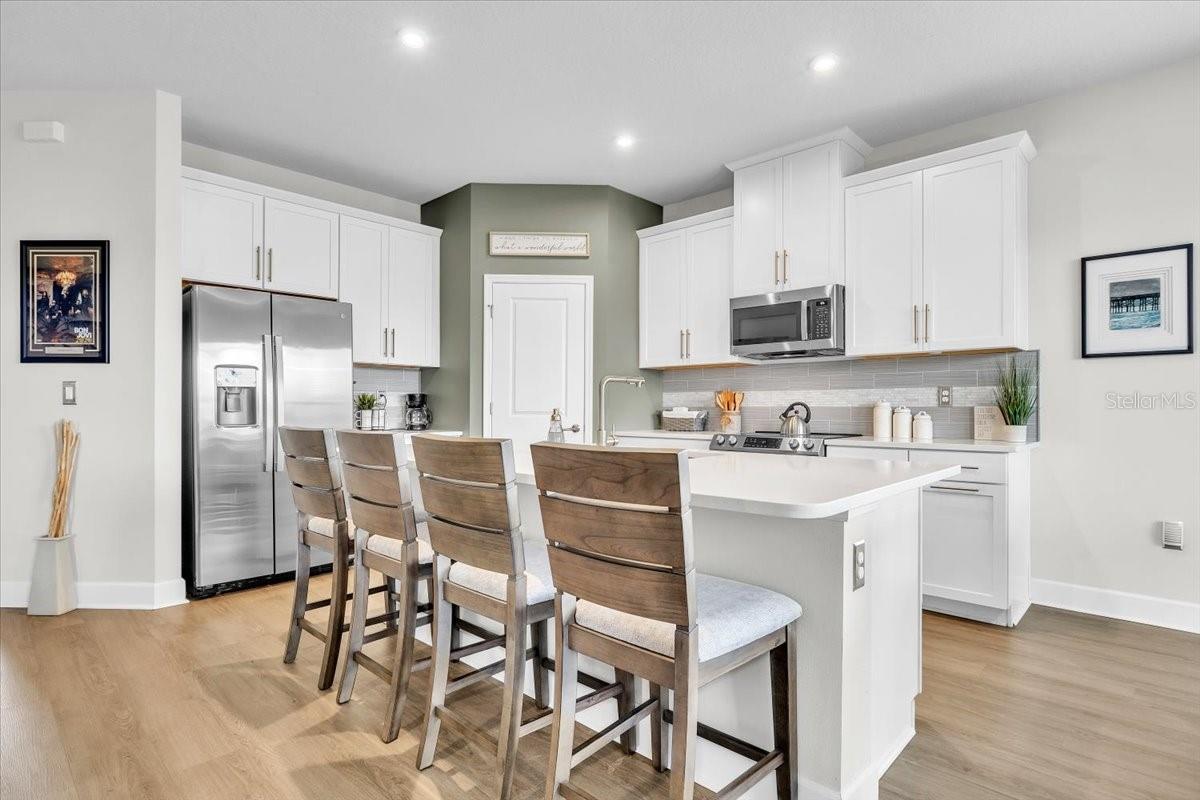 PALMS/WEST PORT - Residential