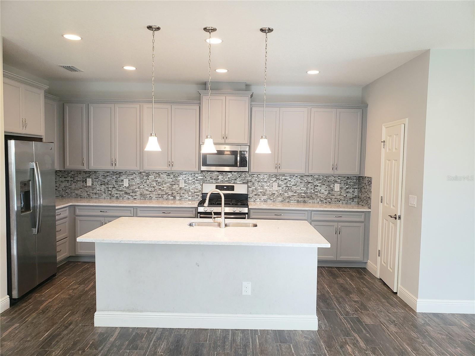 WATERSET PH 3C-1 - Residential Lease