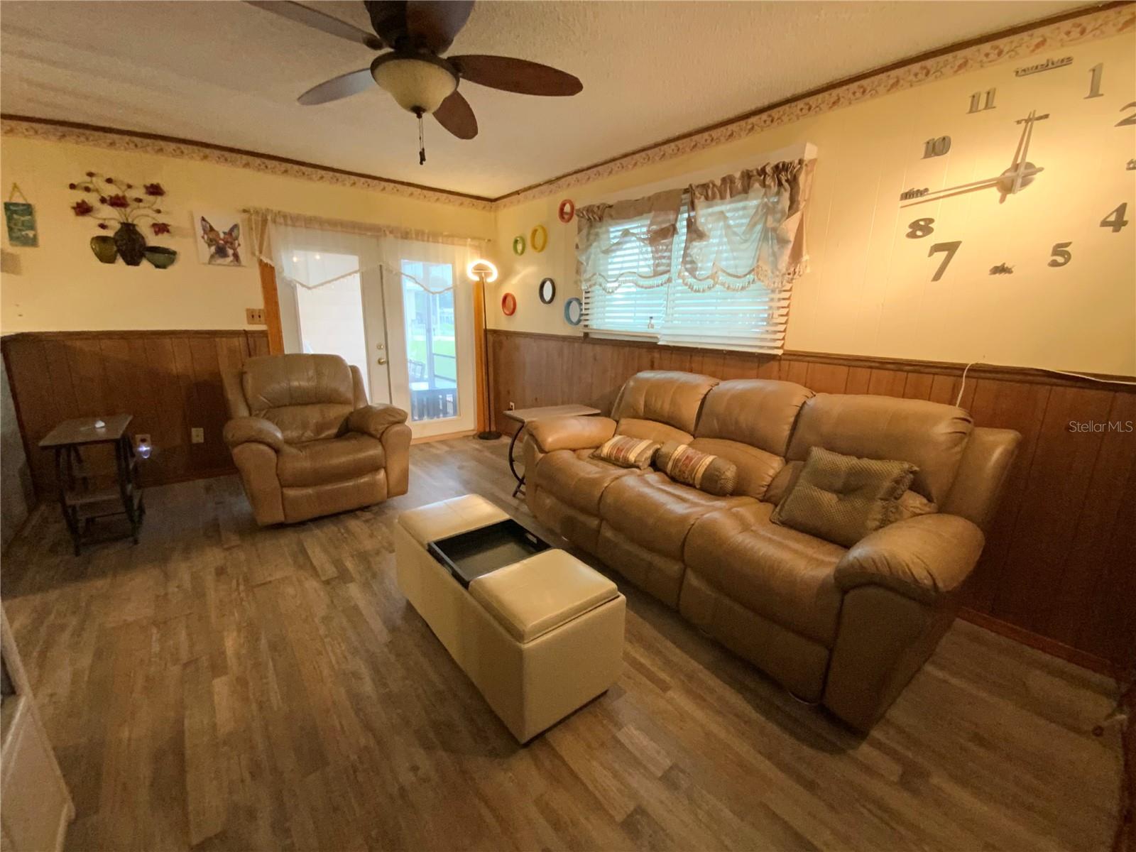 LAKE MARIANA ACRES - Residential